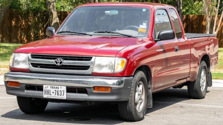 1998 Toyota Tacoma SR5 XtraCab