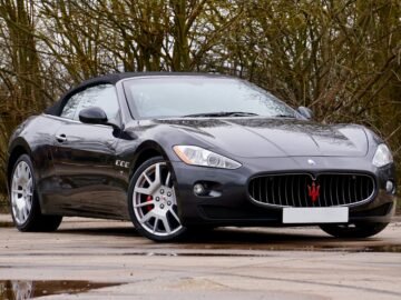2017 Maserati Ghibli SQ4 Blue 1,694 Miles